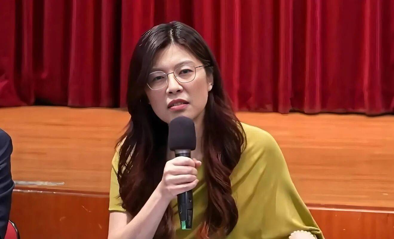 收到賀電不到24小時，鄭麗文發出訪陸信號，直言怕就不要出來混:商貿