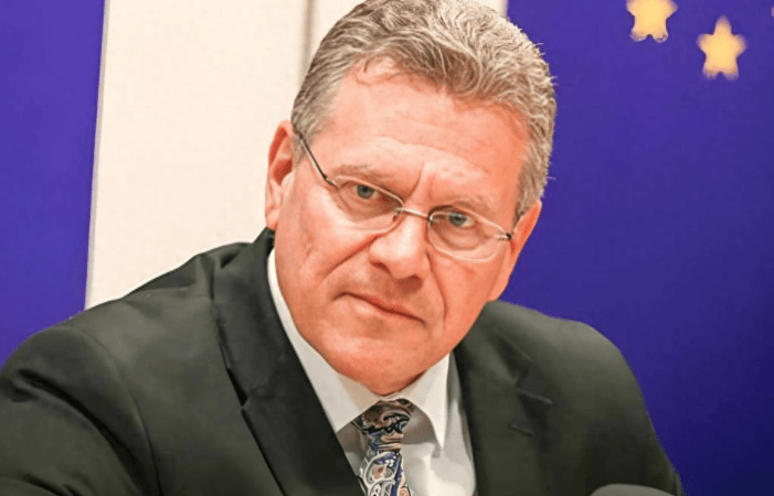 打響獨立“首槍”！安世中國留下一封信<strong></p>
<p>商貿</strong>，拒絕美元結算，荷蘭開始自救，歐盟一通電話打往北京:商貿