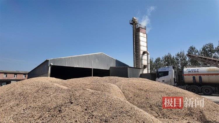 一位河南農民的玉米秋收戰：花3200元自制烘干機<strong></p>
<p>商貿</strong>，還幫農友烘了20萬斤:商貿