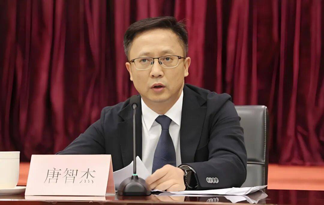 唐智杰，調職安徽:商貿