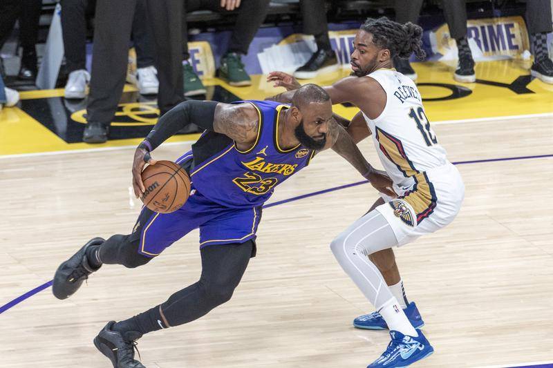 加內特：因為續約問題 詹姆斯像是在給湖人隊施壓:商貿