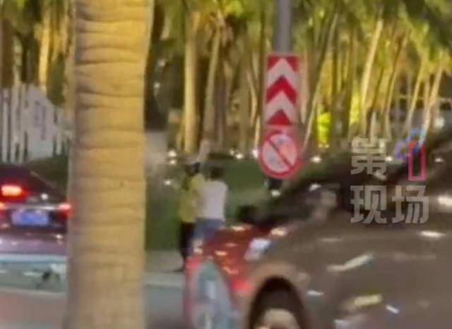 ?？谝唤痪商幚斫煌ㄊ鹿蕰r被一男子毆打，交警隨后報警，警方回應:商貿