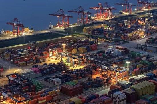 牛彈琴：一覺醒來三個好消息:商貿