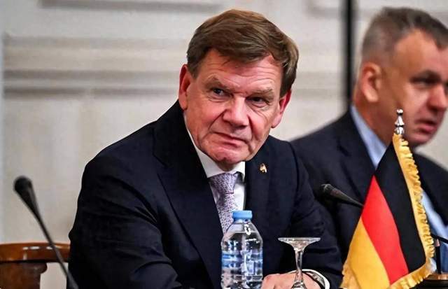 德外長亂說話后，因中方無人愿接見，被迫取消訪華，罕見的信號:商貿